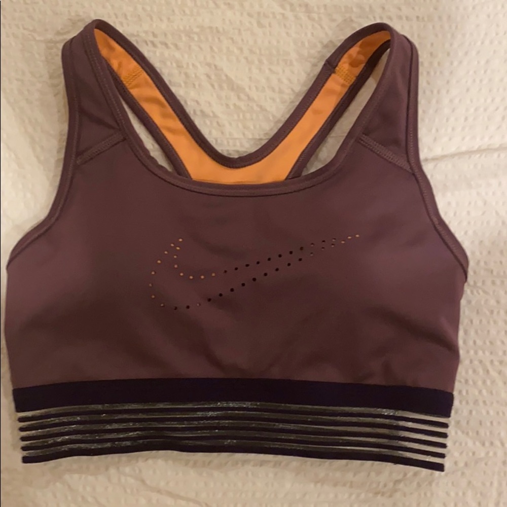 Sports top